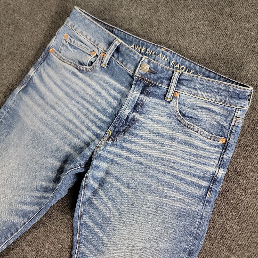 American Eagle Jeans Mens 32x32 Original Straight Airflex + Light Wash Whiskered